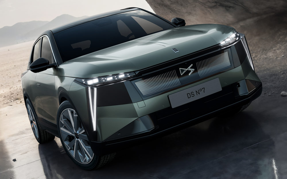 Frontale Anteriore della DS N 7 Color Verde Seta Frontale Anteriore della DS N 7 Color Verde Seta